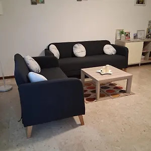  Apartment Lario Promenade: Family Friendly In Italien